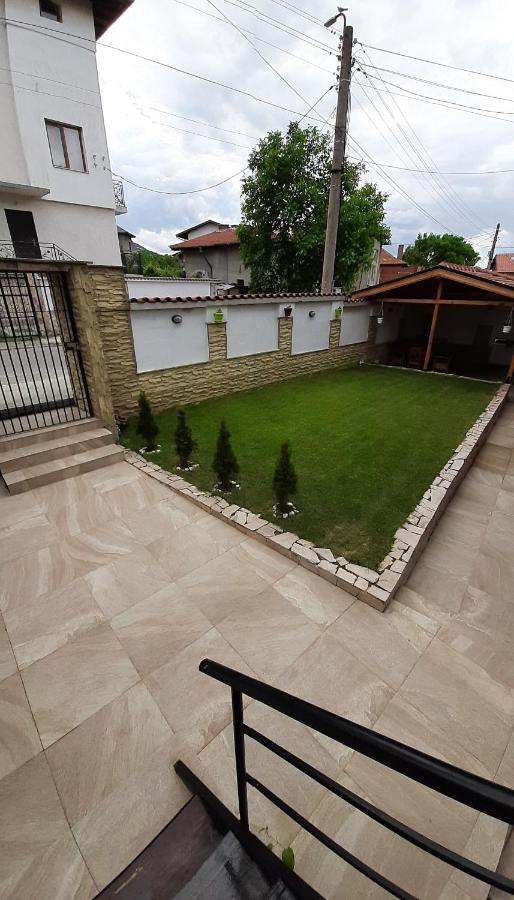 Къща За Гости Чечев Sapareva Banya Exterior foto